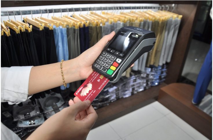 Chi tiêu dễ dàng hơn nhờ những tiện ích thông minh từ thẻ Lộc Việt của Agribank