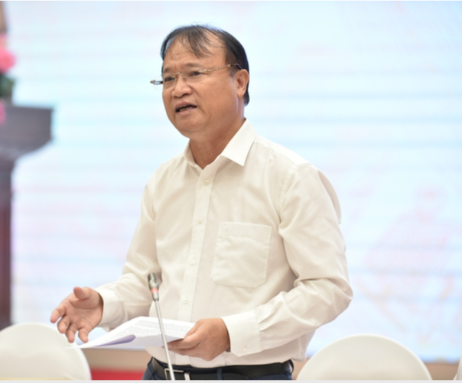 Thứ trưởng Bộ Công Thương Đỗ Thắng Hải trả lời báo chí những vấn đề liên quan đến điều hành giá xăng dầu 