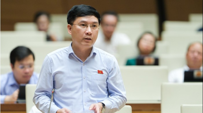 Xem xét, thông qua dự thảo Luật Khám bệnh, chữa bệnh theo quy trình 03 kỳ họp