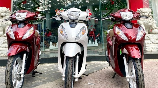 Honda Vision 2022 tăng mạnh trở lại sau ít ngày hạ nhiệt