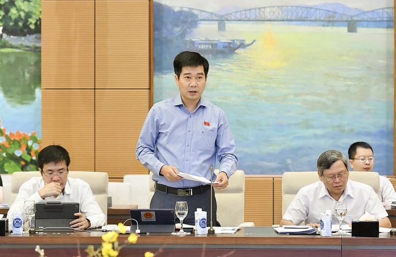 Ủy viên chuyên trách Ủy ban Pháp luật Lê Thanh Hoàn