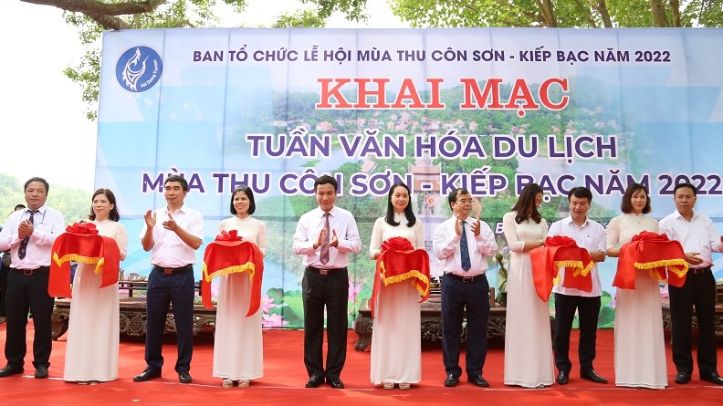 Khai mạc “Tuần Văn hóa - Du lịch mùa thu Côn Sơn - Kiếp Bạc”