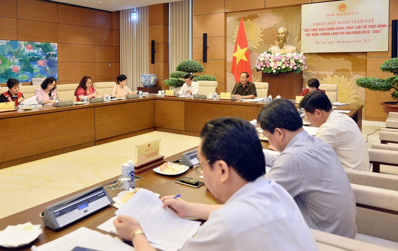 Phiên họp Đoàn giám sát của Quốc hội về thực hành tiết kiệm, chống lãng phí cho ý kiến vào dự thảo các Báo cáo của Đoàn giám sát, dự thảo Nghị quyết của Quốc hội 