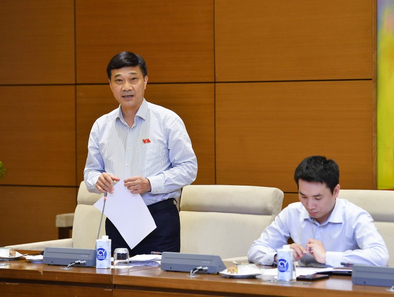 Chủ nhiệm Ủy ban Kinh tế Vũ Hồng Thanh cho biết, về mặt nội dung, các tham luận đã được chuẩn bị đầy đủ, kỹ càng, các tài liệu đều đáp ứng yêu cầu về mặt hàn lâm, chuyên sâu và khoa học