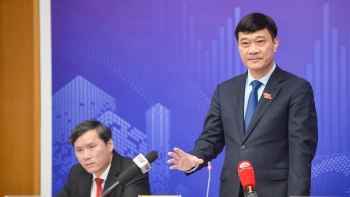 "Diễn đàn kinh tế - xã hội 20022" - Nắm bắt các cơ hội, thời cơ để hỗ trợ quá trình phát triển bền vững