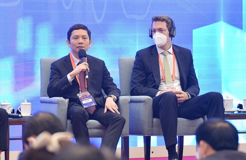 Chủ tịch Viện Hàn lâm Khoa học xã hội Việt Nam Bùi Nhật Quang nhấn mạnh, phát triển kinh tế số là một trong những lựa chọn đáng quan tâm trong bối cảnh hiện nay để có thể phục hồi bền vững.