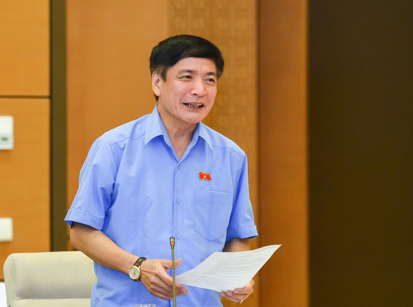 Tổng Thư ký Quốc hội, Chủ nhiệm Văn phòng Quốc hội Bùi Văn Cường báo cáo về công tác chuẩn bị cho Hội nghị triển khai chương trình giám sát của Quốc hội, Ủy ban Thường vụ Quốc hội năm 2023. Tổng Thư ký Quốc hội, Chủ nhiệm Văn phòng Quốc hội Bùi Văn Cường báo cáo về công tác chuẩn bị cho Hội nghị triển khai chương trình giám sát của Quốc hội, Ủy ban Thường vụ Quốc hội năm 2023.