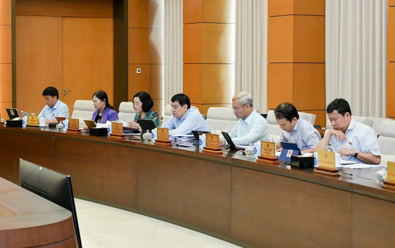 Các Ủy viên Ủy ban Thường vụ Quốc hội