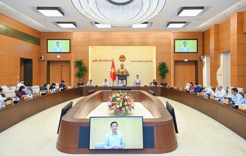 Quảng cảnh phiên họp