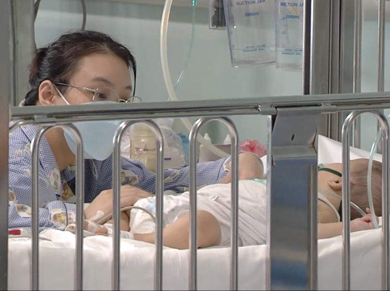 Số bệnh nhi nhập viện do Adenovirus tăng cao những ngày gần đây