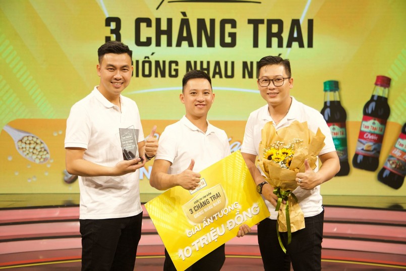 Mang phong cách lịch lãm, trưởng thành, đội thi Ehome gây ấn tượng với ban giám khảo và cộng đồng mạng bởi hình ảnh chỉn chu, thành đạt đúng lứa tuổi gen Y, tính cách trầm tính. Mang phong cách lịch lãm, trưởng thành, đội thi Ehome gây ấn tượng với ban giám khảo và cộng đồng mạng bởi hình ảnh chỉn chu, thành đạt đúng lứa tuổi gen Y, tính cách trầm tính.