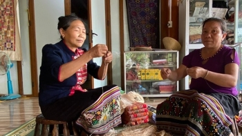 Thổ cẩm tơ chuối - Tôn vinh giá trị văn hóa bản địa