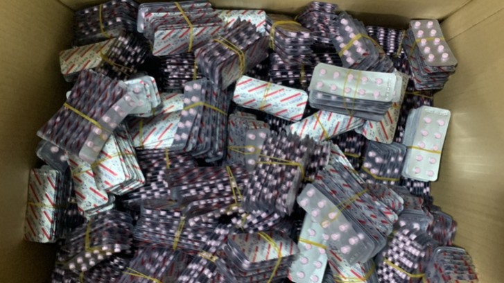 Hà Nội: Phát hiện cơ sở sản xuất thuốc tây trái phép