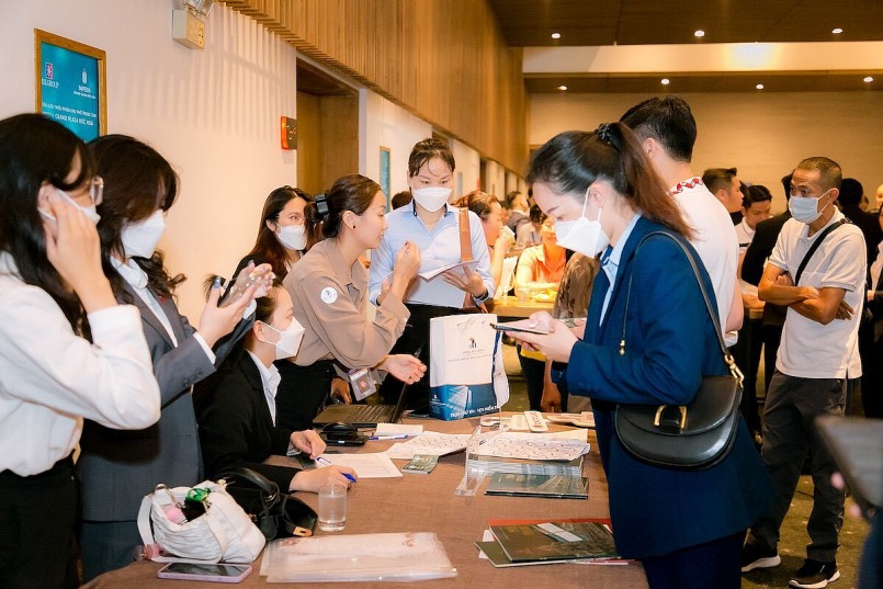 Một sự kiện giới thiệu dự án Imperia Grand Plaza Đức Hoà (Long An) thu hút đông đảo khách hàng.