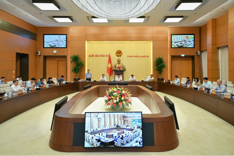 Ủy ban Thường vụ Quốc hội cho ý kiến về dự án Luật Bảo vệ quyền lợi người tiêu dùng (sửa đổi)