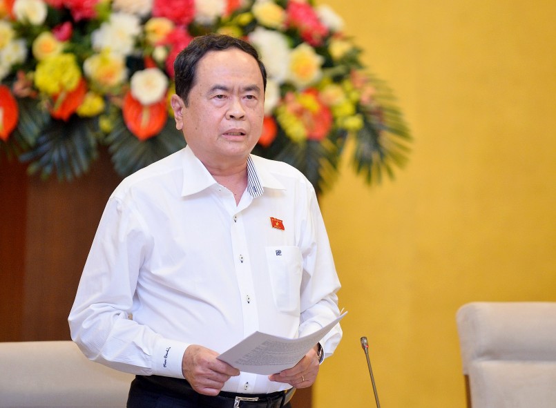 Giá xăng giảm mạnh nhưng giá các mặt hàng thiết yếu chưa giảm