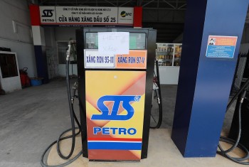 Gặp khó nguồn cung xăng dầu, địa phương gấp gáp kiến nghị, Bộ họp khẩn