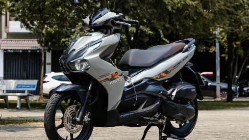 Honda Air Blade chênh nhẹ so với giá đề xuất