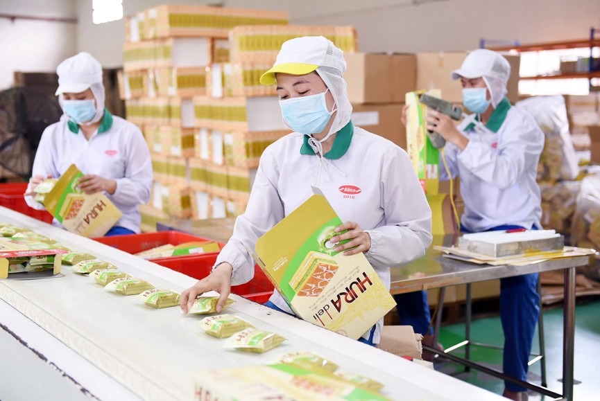 Doanh nghiệp tăng tốc sản xuất,  “đón đầu” nhu cầu cuối năm