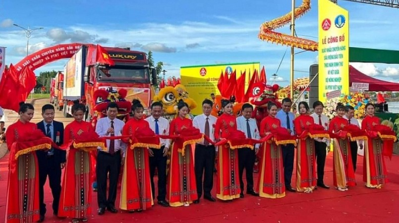 Lễ công bố xuất khẩu chuyến hàng 300 tấn sầu riêng đầu tiên theo Nghị định thư ký kết giữa Bộ NN&PTNT và Tổng cục Hải Quan Trung Quốc.