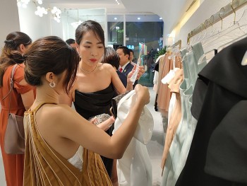 May 10 ra mắt Thương hiệu thời trang nữ cao cấp DeTheia