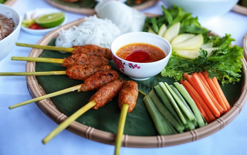 Về xứ Huế thưởng thức 4 món bún lừng danh