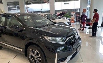 Thị trường ô tô cuộc cạnh tranh của 2 ông lớn và dự báo xu hướng cuối năm