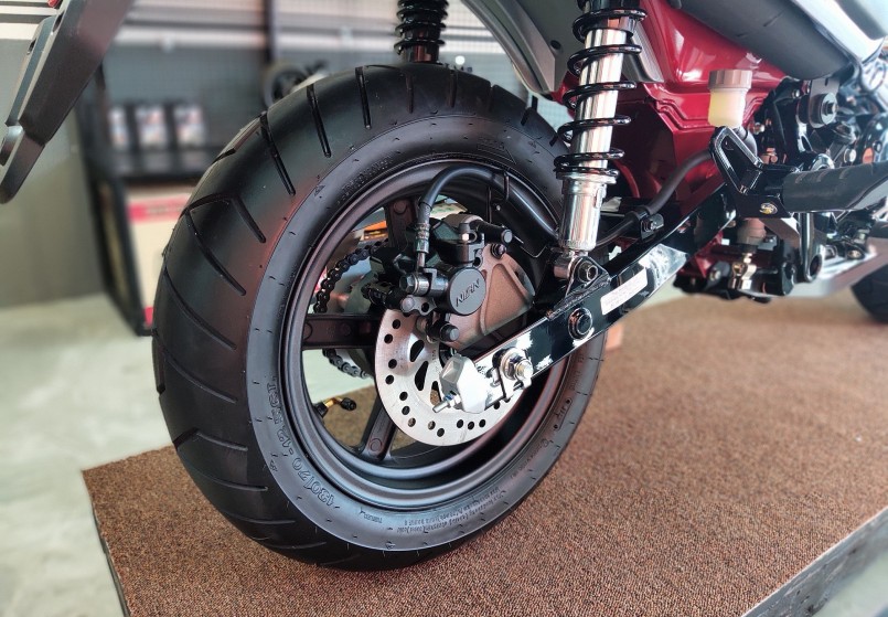 Honda Dax ABS gây choáng ngợp tại Việt Nam với 200 đồ chơi nổi bật Honda Dax ABS gây choáng ngợp tại Việt Nam với 200 đồ chơi nổi bật