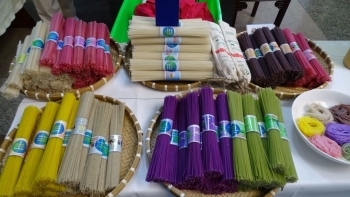 Ống hút gạo “hạ gục” đối thủ, giành giải nhất Dự án khởi nghiệp nông nghiệp