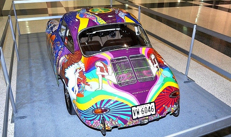 Những chiếc ôtô mang phong cách tác phẩm nghệ thuật lừng danh Những chiếc ôtô mang phong cách tác phẩm nghệ thuật lừng danh