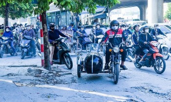 Thu phí ô tô vào nội đô, chỉ giải quyết phần ngọn tình trạng ùn tắc giao thông