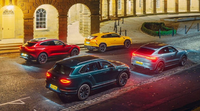 Những mẫu SUV có kiểu dáng khá cồng kềnh nhưng lại sở hữu sức mạnh động cơ cực khủng.