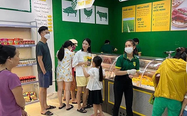 Thịt heo ăn chuối gây sốt trong ngày ra mắt tại Hà Nội.