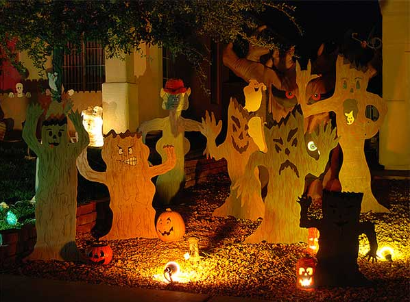 Những ý tưởng trang trí halloween rùng rợn năm 2022