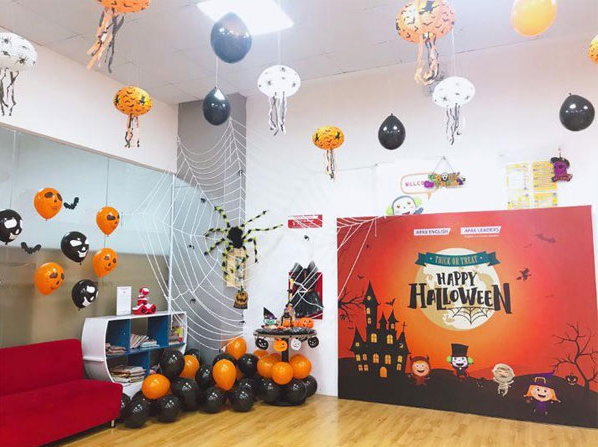 Những ý tưởng trang trí halloween rùng rợn năm 2022