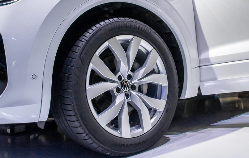 So với thế hệ trước, xe có khối lượng nhẹ hơn 106 kg.