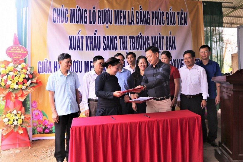 Rượu men lá Bằng Phúc xuất ngoại sang Nhật Bản