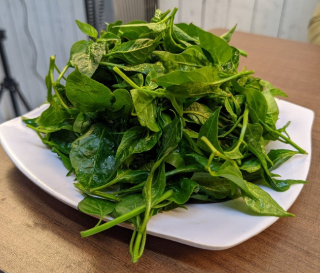 Loại lá đầy vườn không ai hái lại cực kỳ tốt cho sức khỏe