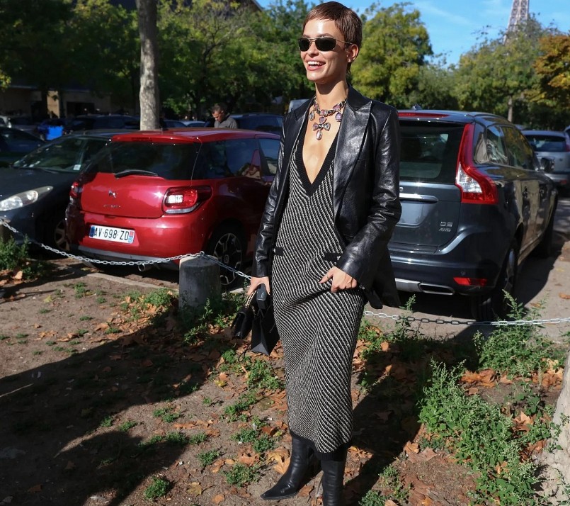 Mốt trang phục cho mùa Đông 2022 gây bão, chất liệu da mê hoặc Mốt trang phục cho mùa Đông 2022 gây bão, chất liệu da mê hoặc