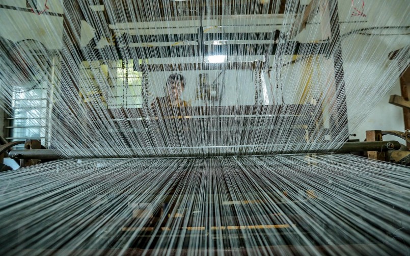 "Lão bà" nghệ nhân với tuyệt kỹ huấn luyện tằm dệt lụa