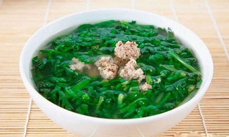 Rau bìm bịp được dùng để ăn lẩu hoặc nấu canh.