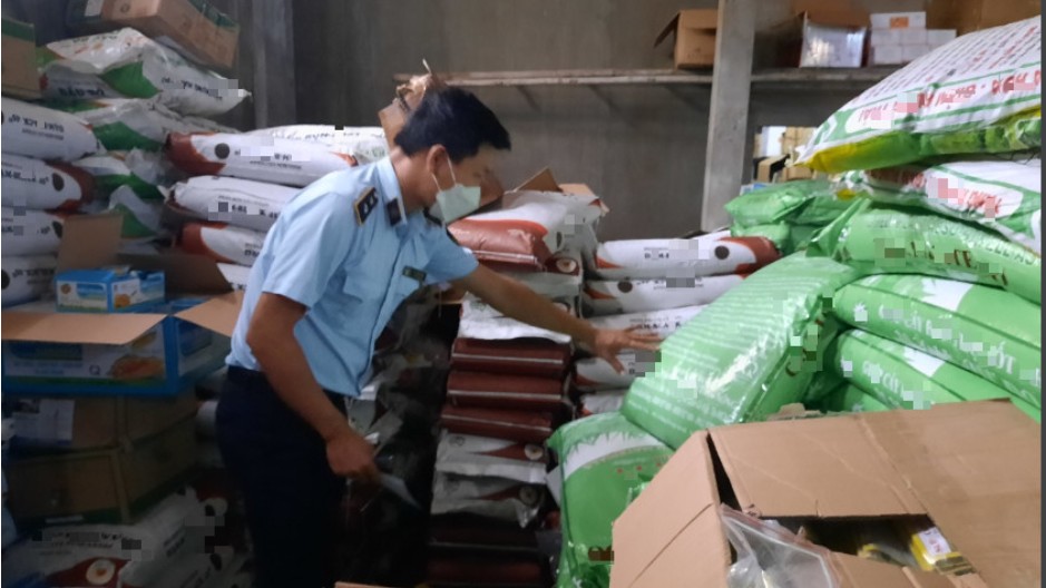 Tiền Giang: Xử phạt gần 180 triệu đồng đối với một hộ kinh doanh phân bón giả