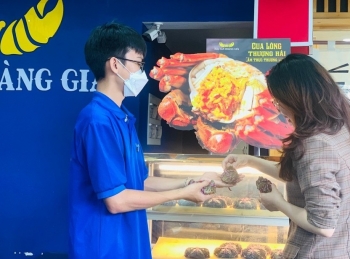 Cua lông ngoại giá cao vẫn “cháy hàng”