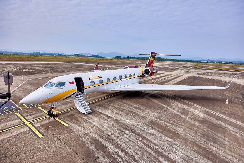 Chuyên cơ Gulfstream G650ER tại triển lãm hàng không hạng sang đầu tiên tại Việt Nam Chuyên cơ Gulfstream G650ER tại triển lãm hàng không hạng sang đầu tiên tại Việt Nam