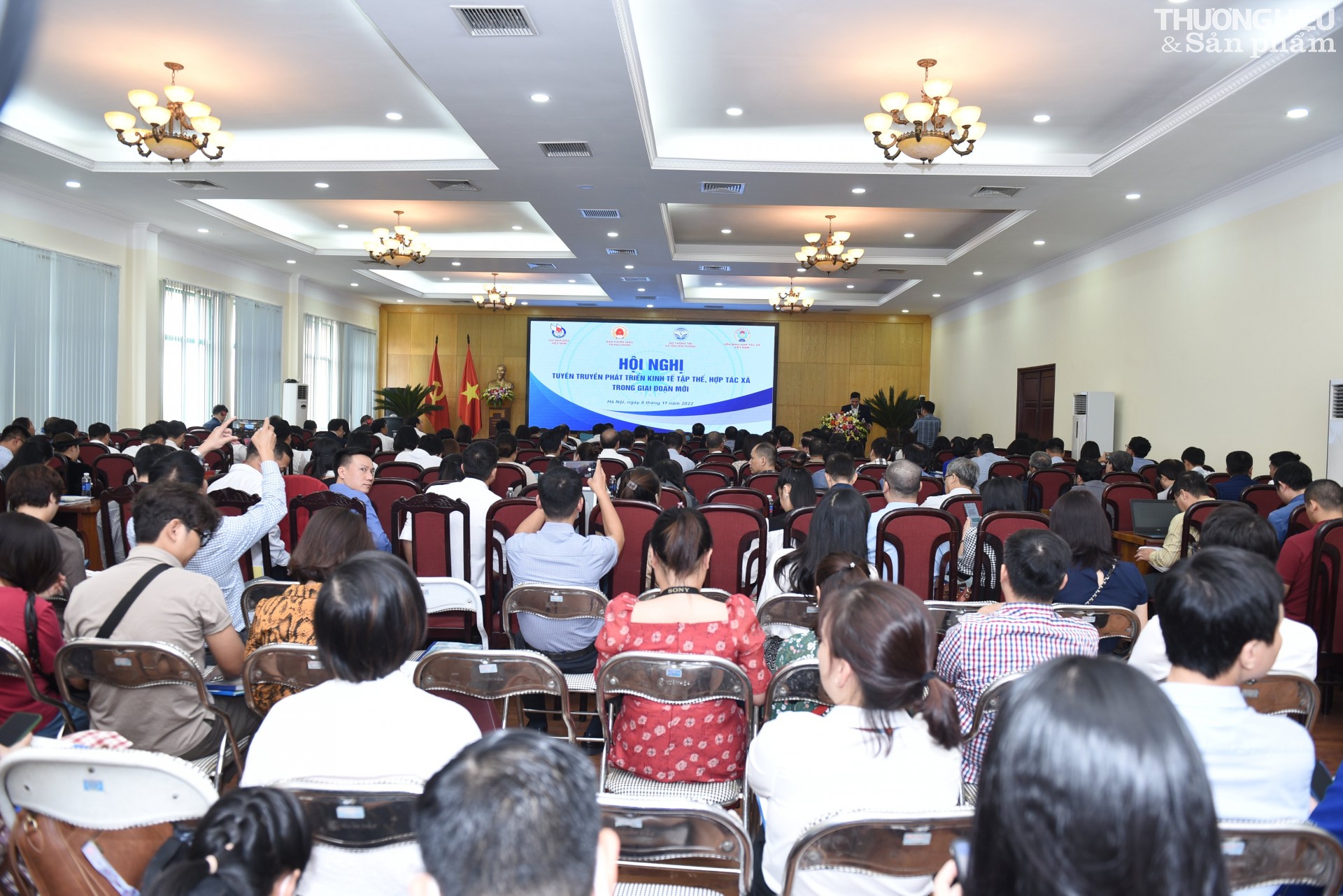 Khung cảnh hội nghị chiều nay Khung cảnh hội nghị chiều nay