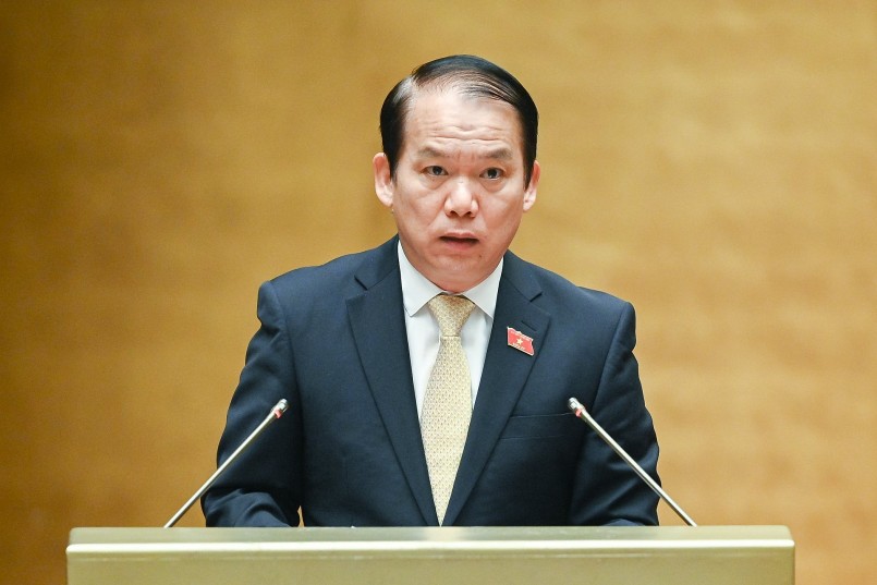  Chủ nhiệm Ủy ban Pháp luật của Quốc hội Hoàng Thanh Tùng trình bày Báo cáo giải trình, tiếp thu, chỉnh lý dự thảo Luật Thực hiện dân chủ ở cơ sở