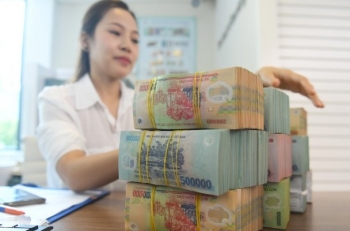 Cuộc đua lãi suất không kỳ hạn bắt đầu "nóng"