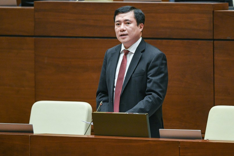  Thứ trưởng Bộ Công Thương Nguyễn Sinh Nhật Tân giải trình, làm rõ một số nội dung