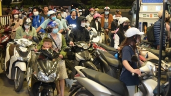 Thủ tướng yêu cầu giải quyết dứt điểm tình trạng thiếu xăng dầu cục bộ