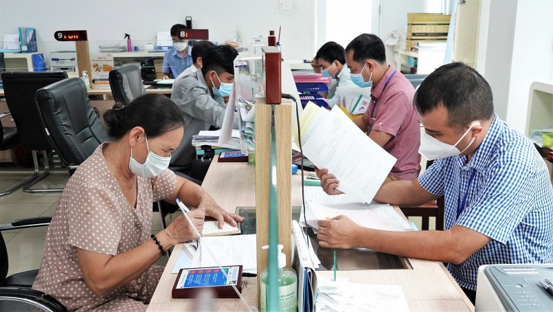 Phản ứng chính sách kịp thời, chính xác, không chuyển trạng thái đột ngột Phản ứng chính sách kịp thời, chính xác, không chuyển trạng thái đột ngột